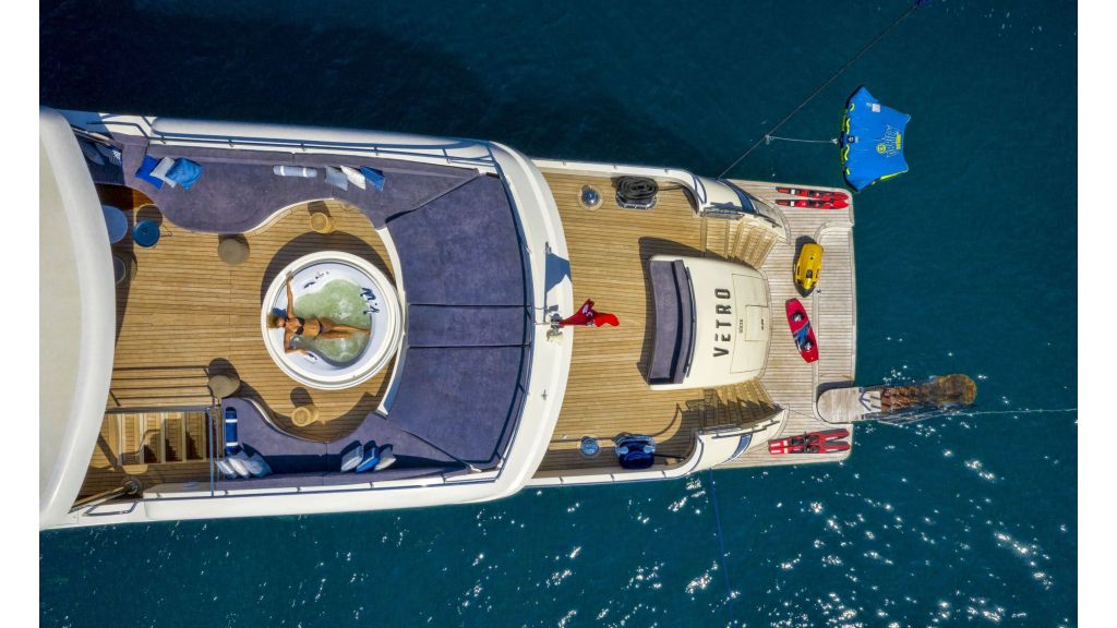 Vetro Motor Yacht