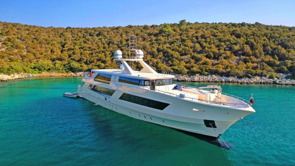 Vetro Motor Yacht
